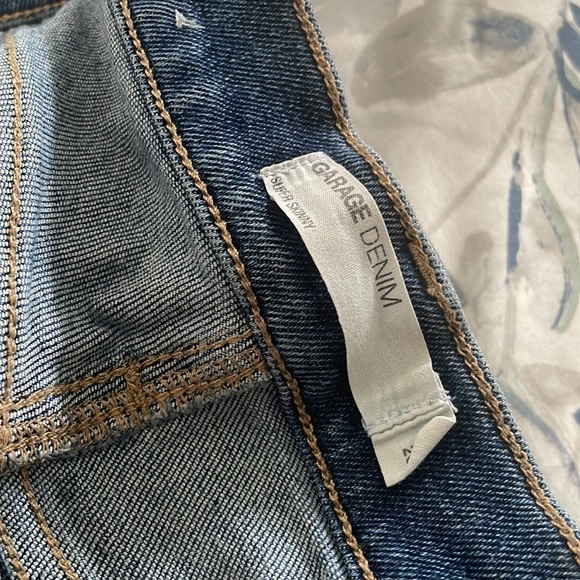 GARAGE SUPER SKINNY FITTED JEANS (booty lifting) - Picture 2 of 2